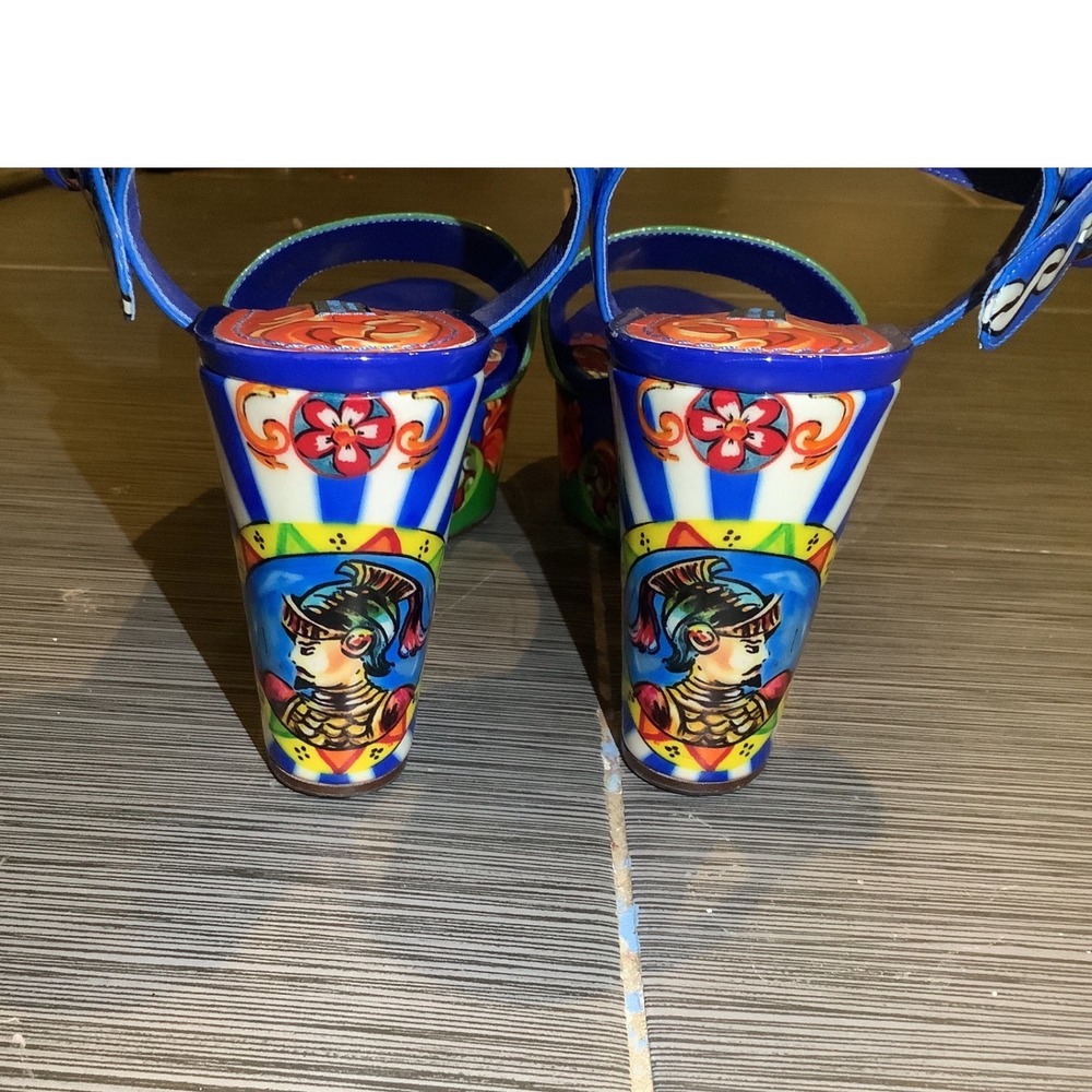 Dolce & Gabbana Carretto Siciliano Print Wedge‎ Sandals Blue Patent Leather 37 - Picture 3 of 6